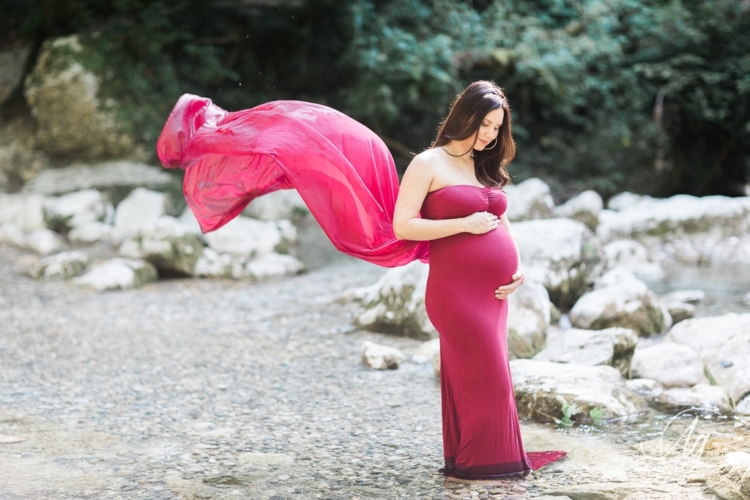 Séance grossesse en extérieur - Photographe sur Saint-Marcellin/Saint-Sauveur