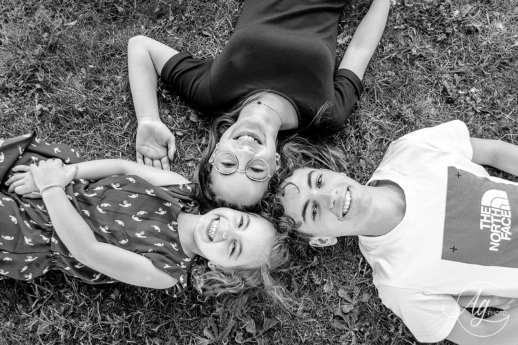 Séance famille en extérieur - Photographe sur Saint-Marcellin/Saint-Sauveur